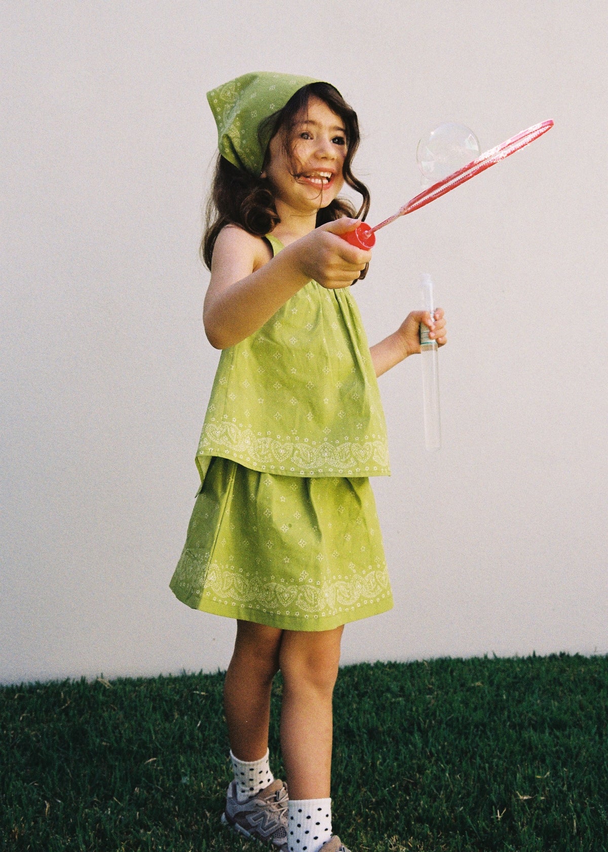 SWING TOP · LIME